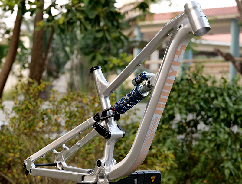 Soft Tail Bike Frame Aluminum  - огляд і ціна Mountain Biking Uk